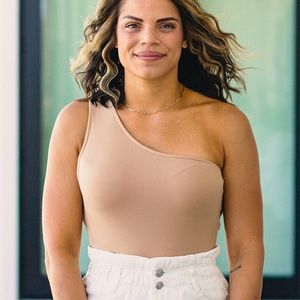 One shoulder bodysuit! Comfort and style in one